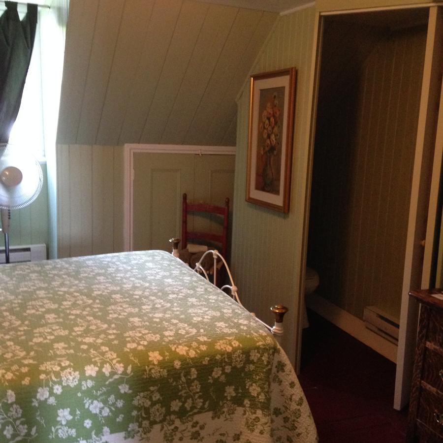 Auberge Les Blancs Moutons Saint-Laurent-de-l'ile d'Orleans Εξωτερικό φωτογραφία