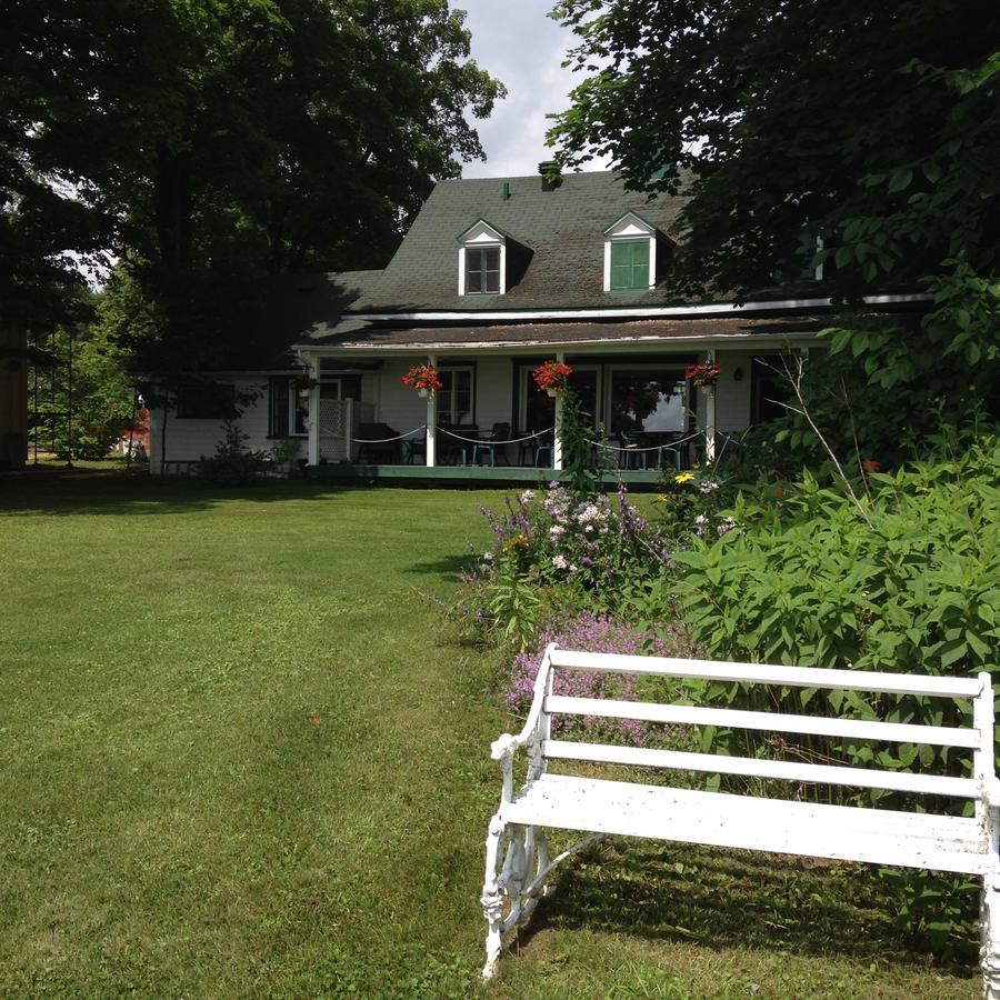 Auberge Les Blancs Moutons Saint-Laurent-de-l'ile d'Orleans Εξωτερικό φωτογραφία